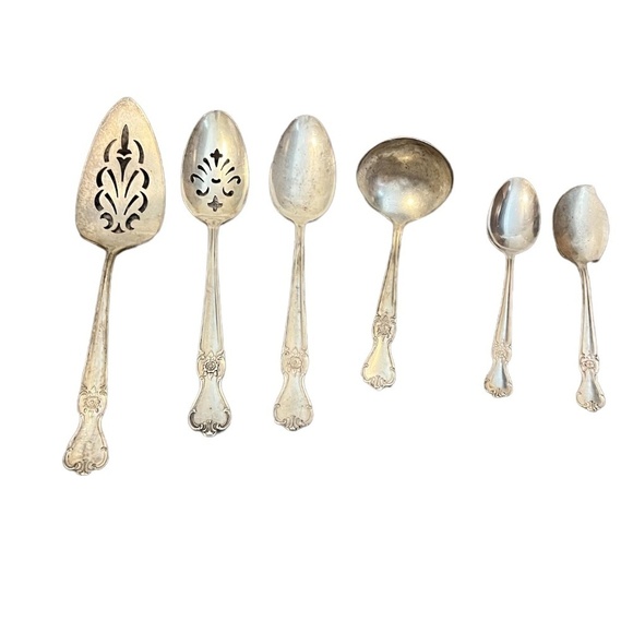 86 Pcs Old Company Silver-plate 1950 No Monogram Floral Pattern Flatware Mix - Picture 7 of 13
